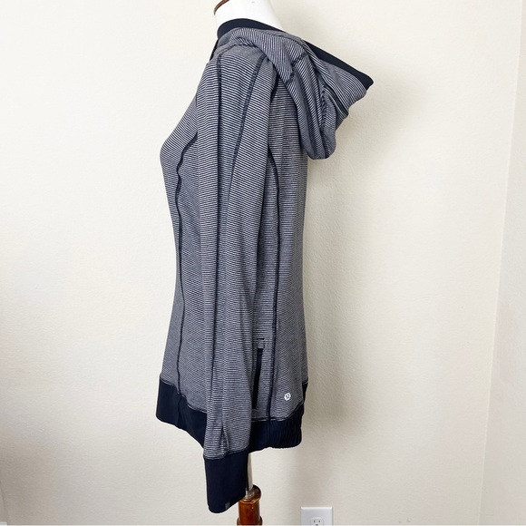 Lululemon Think‎ Fast Hoodie Tonka Stripe Heathered Slate Black / Black Size 8 - Picture 12 of 15